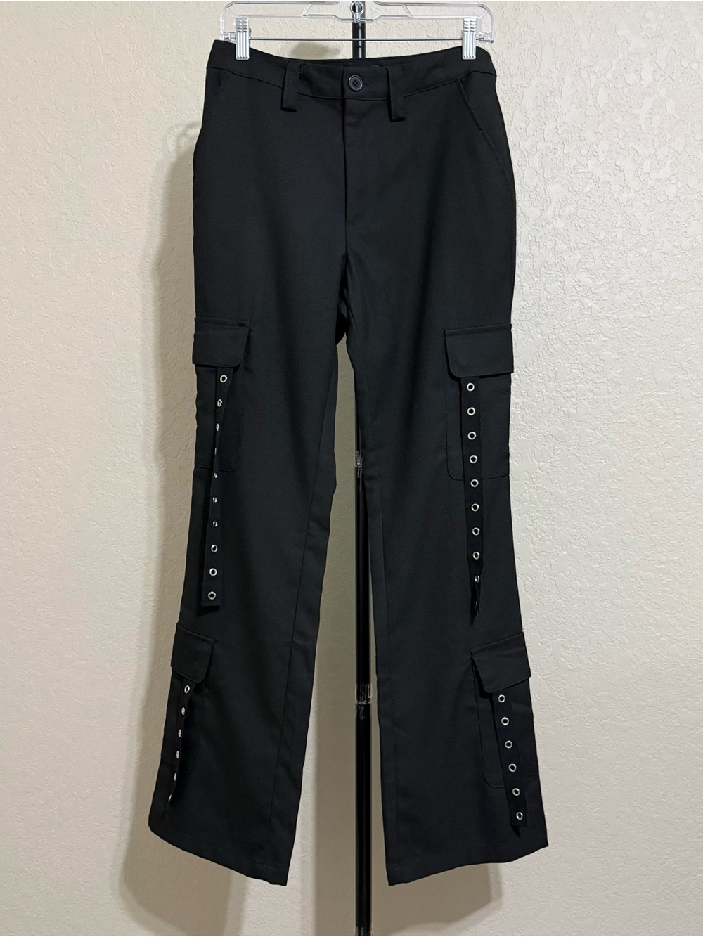Hot Topic Black Flared Cargo Pants with Grommet Straps - Picture 6 of 10